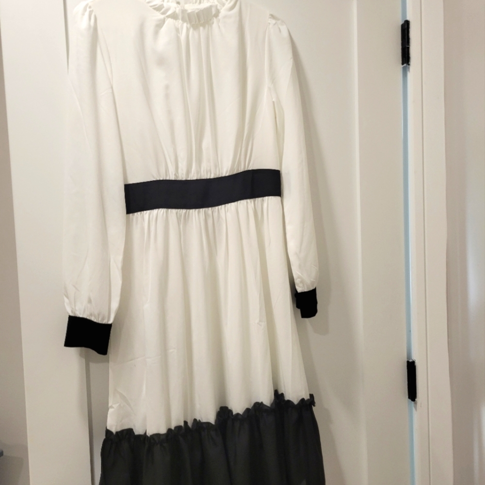 NWOT black and white ruffle dress